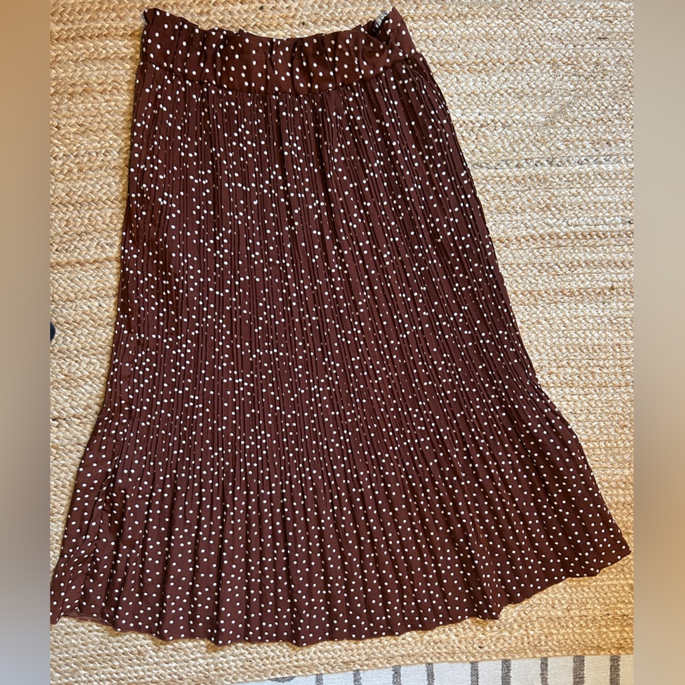Brown Polka Dot Pleated Skirt - Picture 3 of 10